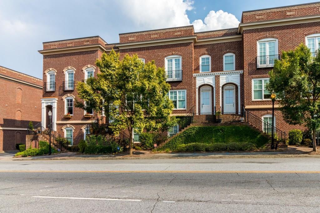 5111 Peachtree Road - Photo 1