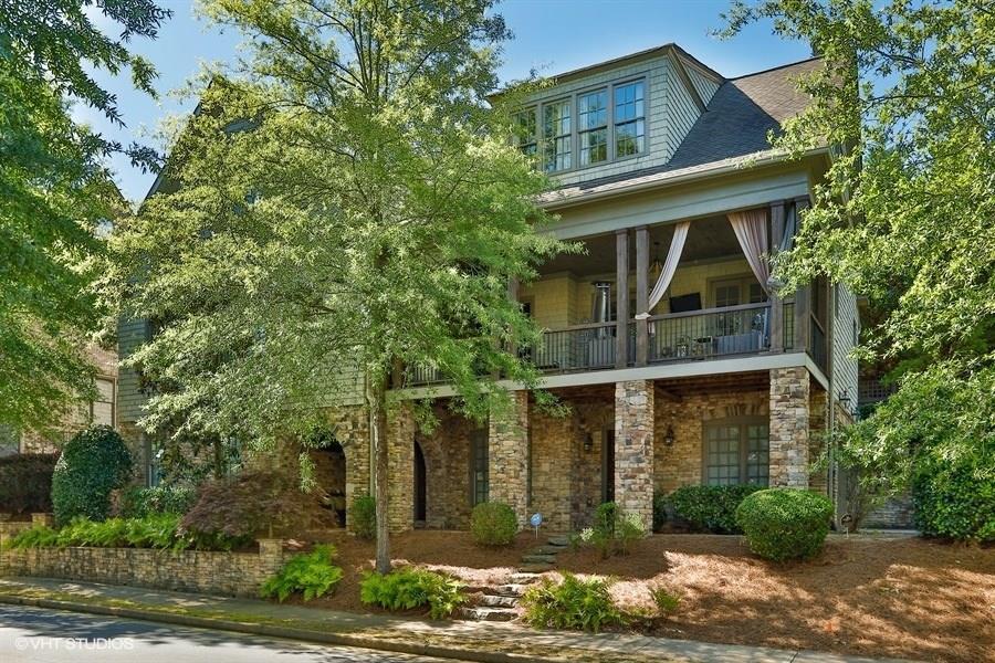 3075 Woodvale Court - Photo 1