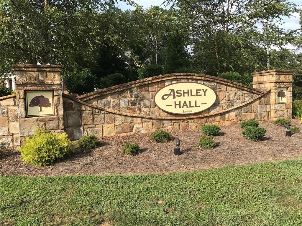 105 Ashley Hall Court - Photo 1