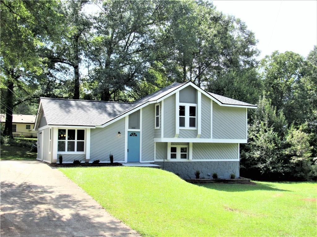 3881 Lehigh Boulevard - Photo 1