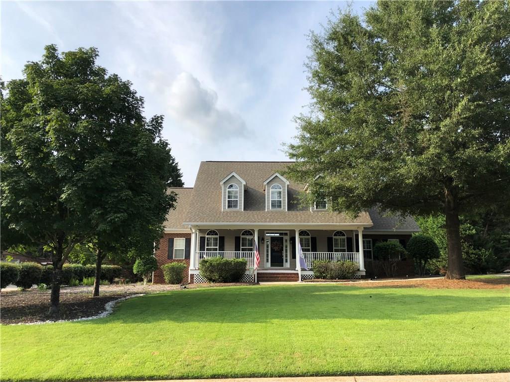 200 Turnberry Circle - Photo 1