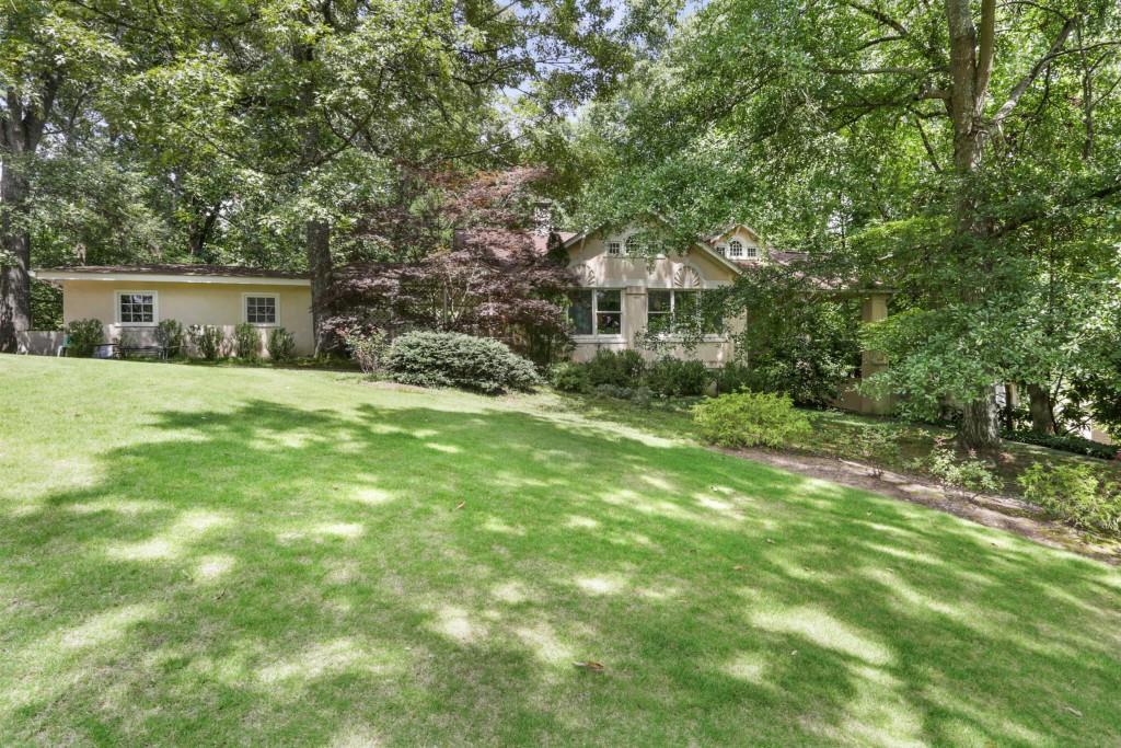 921 Heards Ferry Road - Photo 1
