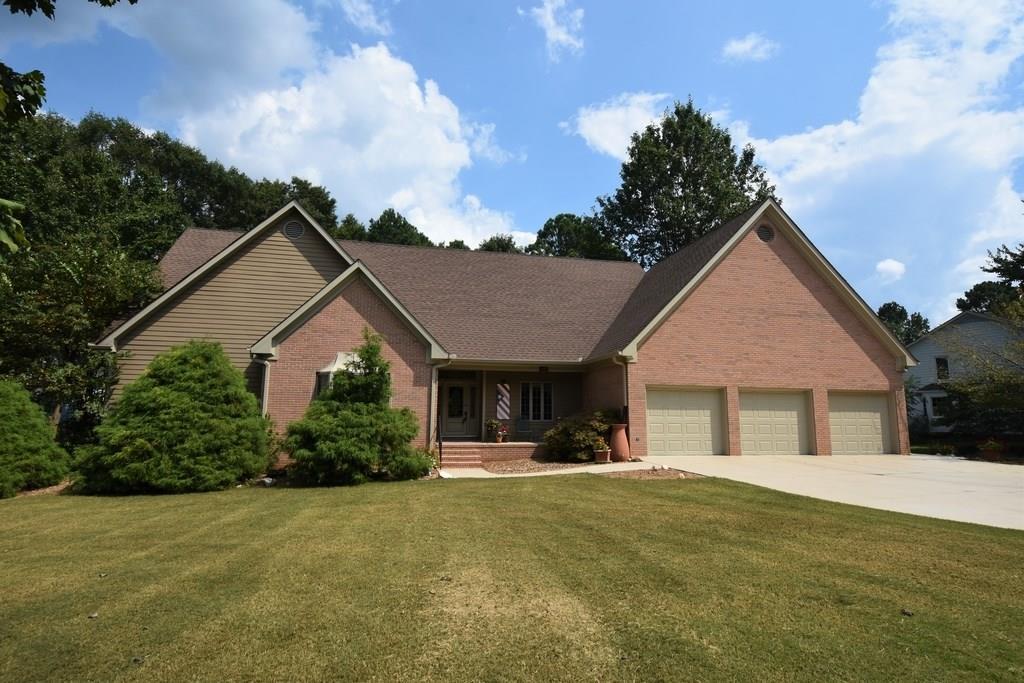 235 Parkview Drive - Photo 1