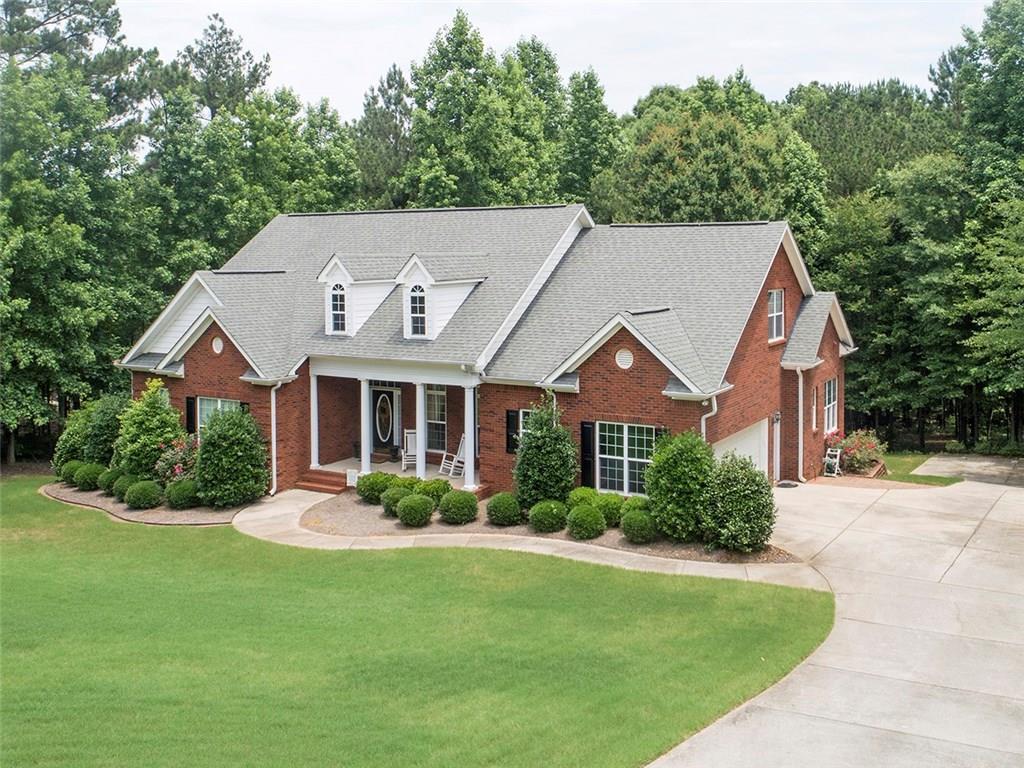 540 Guinevere Court - Photo 1