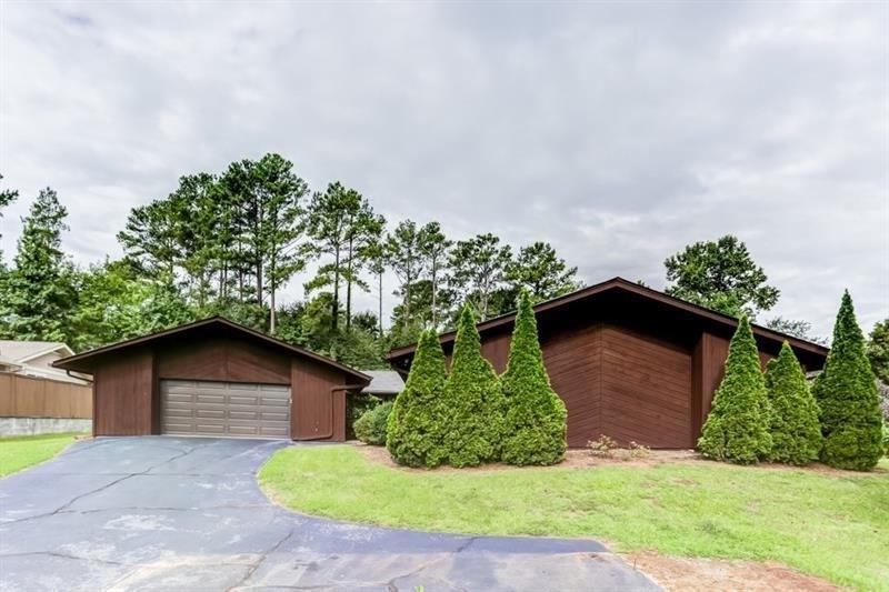 795 Fairfield Drive - Photo 1