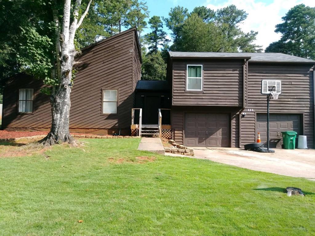 888 Lost Creek Circle - Photo 1