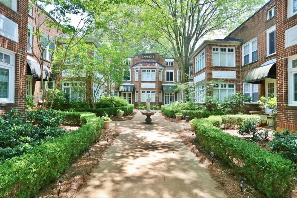 737 Barnett Street - Photo 1