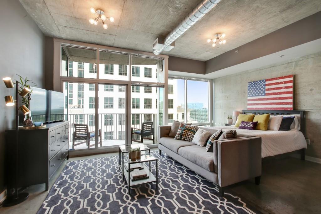 943 Peachtree Street - Photo 1