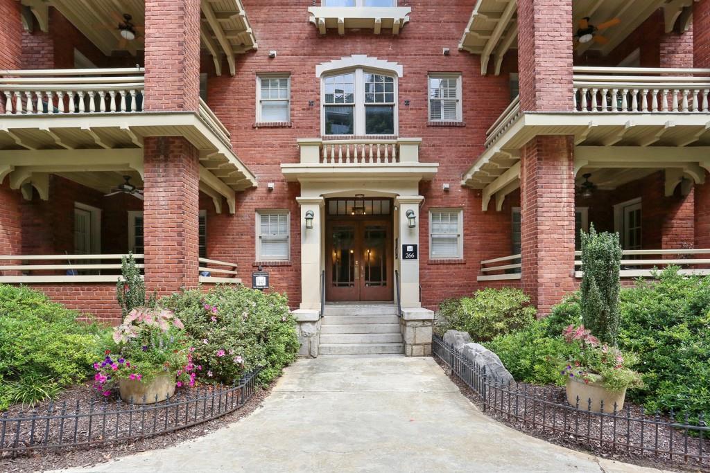 266 11th Street - Photo 1