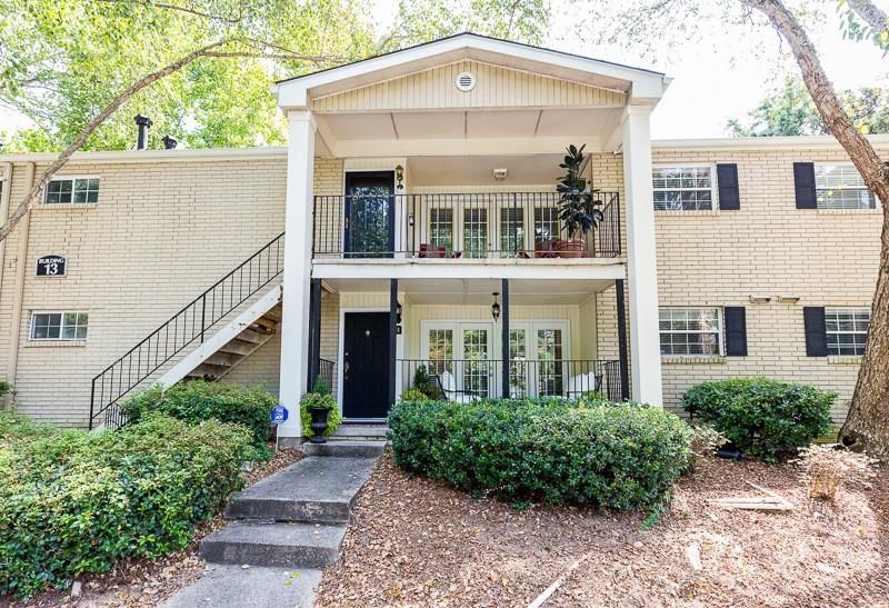 311 Peachtree Hills Avenue - Photo 1