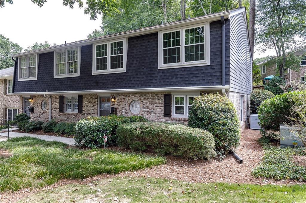 2345 Northlake Court - Photo 1