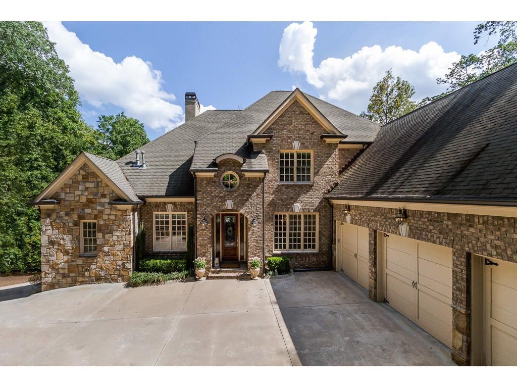 546 Londonberry Road - Photo 1