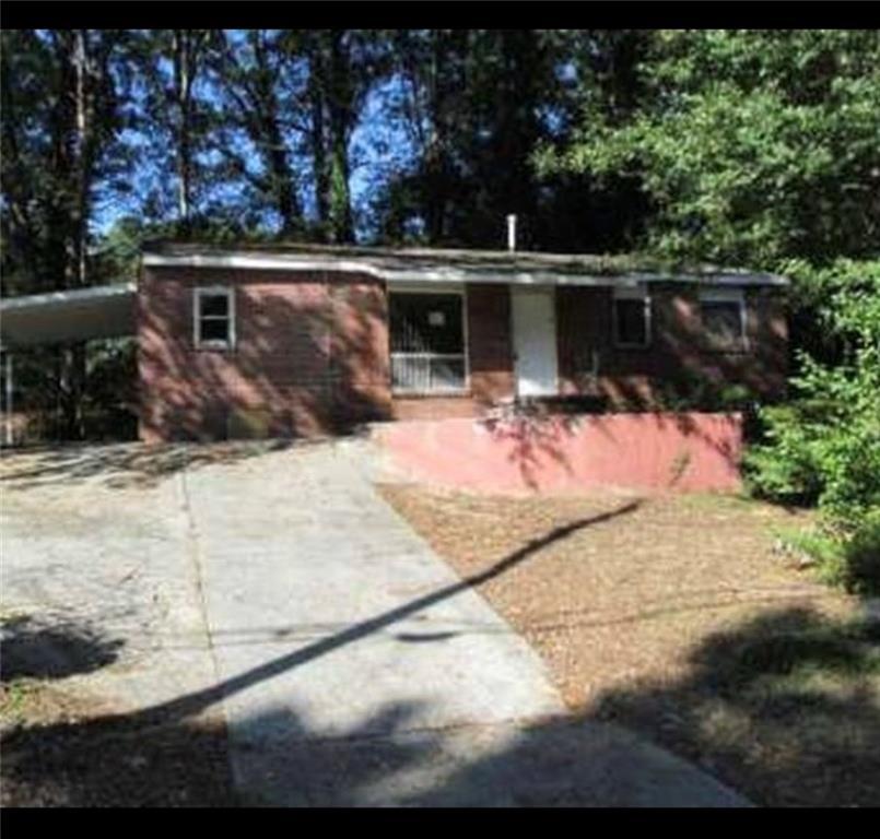 726 Alfred Road - Photo 1