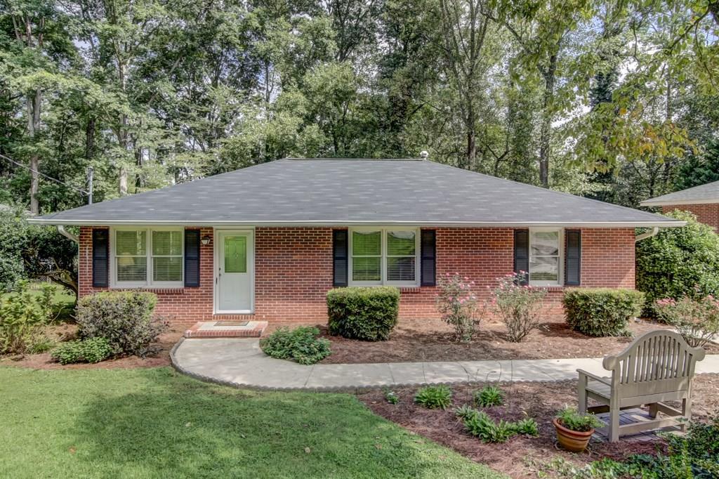 2085 Clearwater Drive - Photo 1