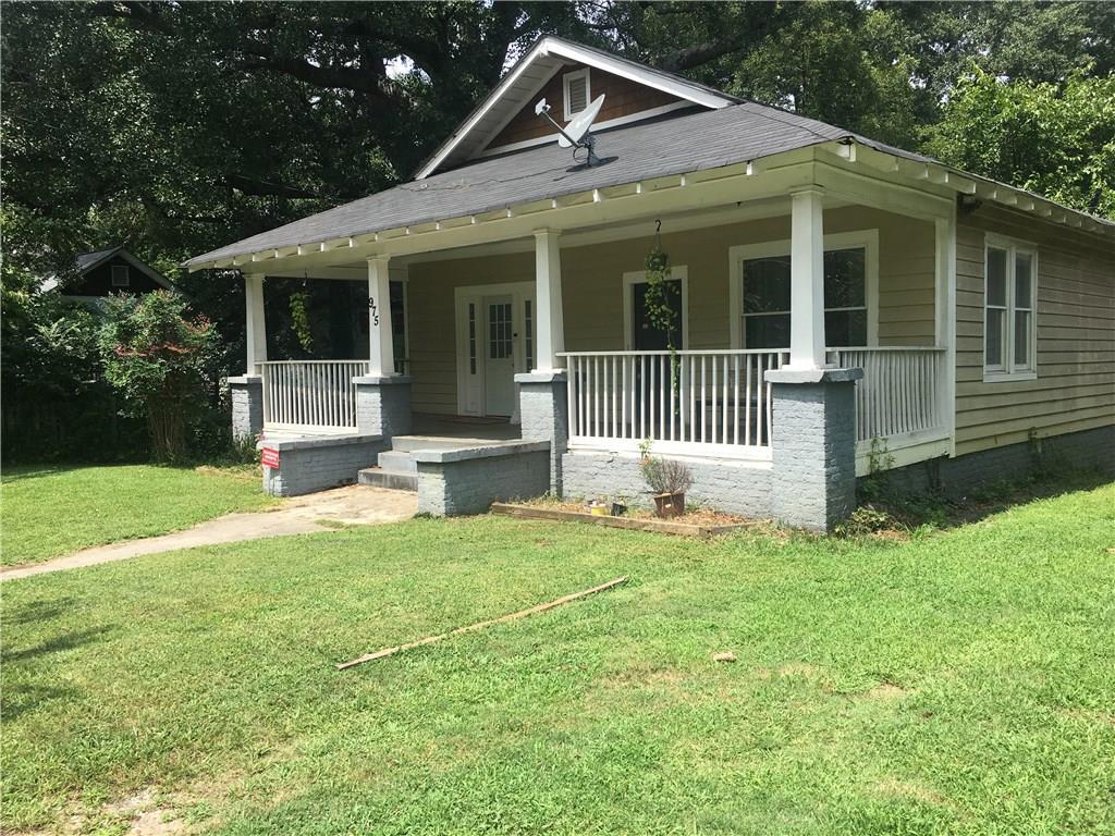 975 White Street - Photo 1