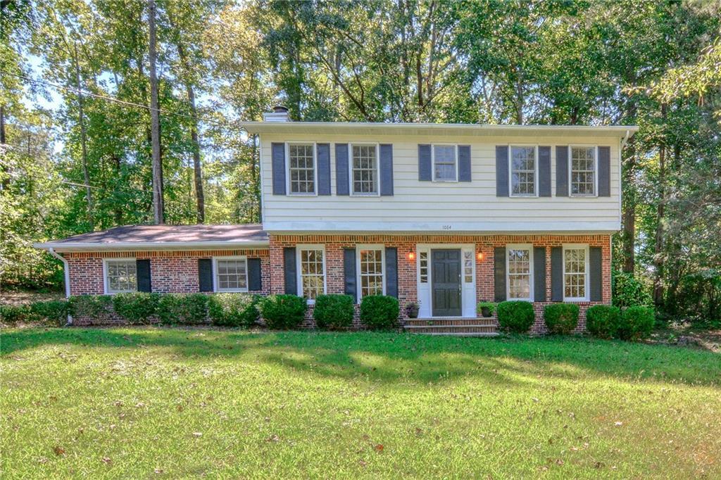 1084 Apache Terrace - Photo 1