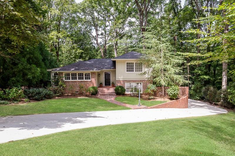 2900 Castlewood Drive - Photo 1