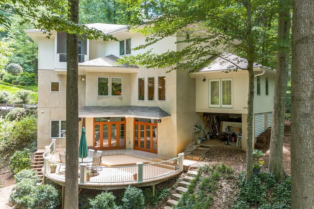 885 Vistavia Circle - Photo 1
