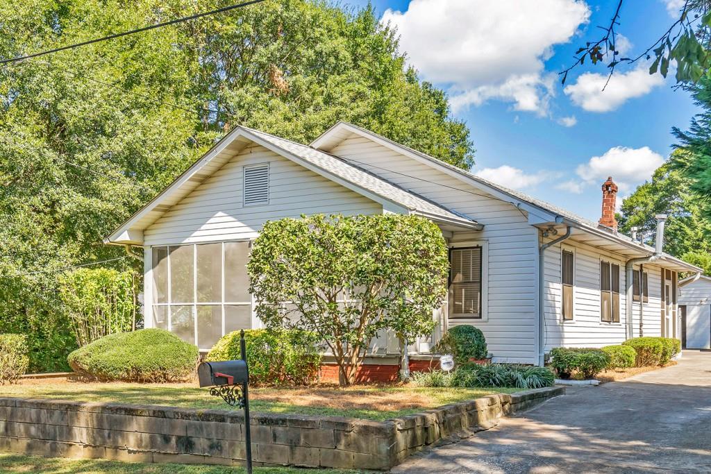 1715 Springer Street - Photo 1