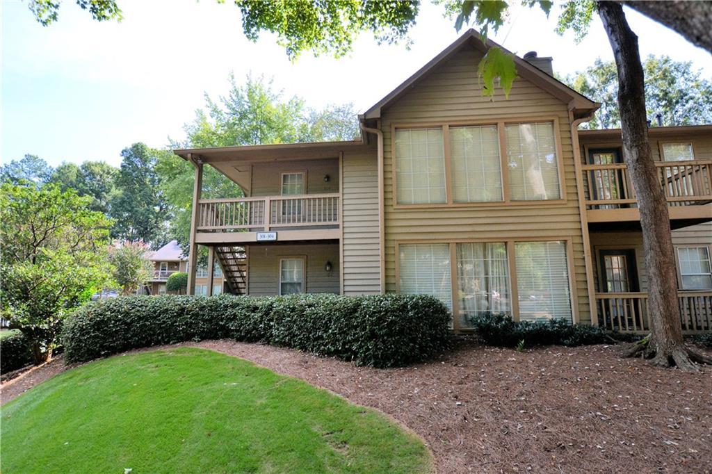 304 Country Park Drive - Photo 1
