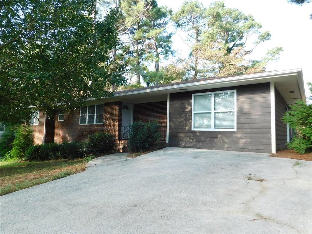 420 Walker Street - Photo 1