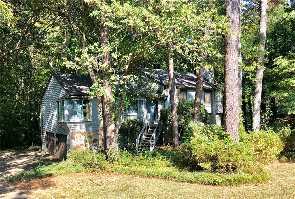 3238 Drummond Drive - Photo 1