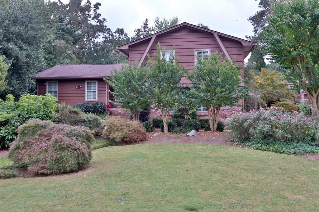2760 Burtz Drive - Photo 1