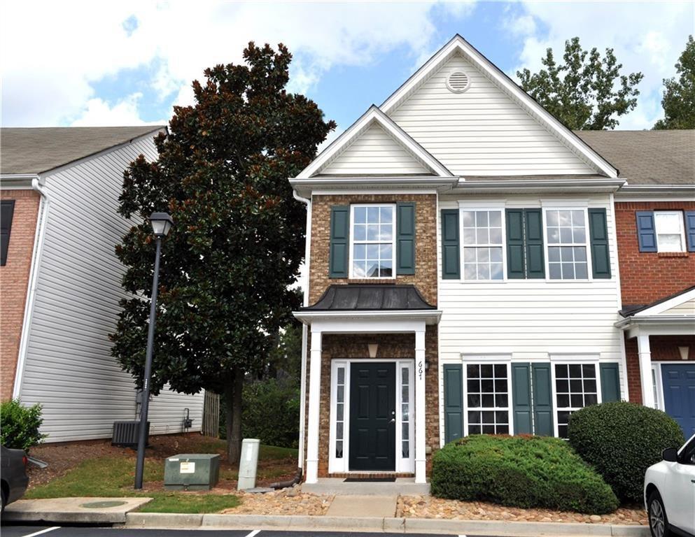 667 Kenridge Drive - Photo 1