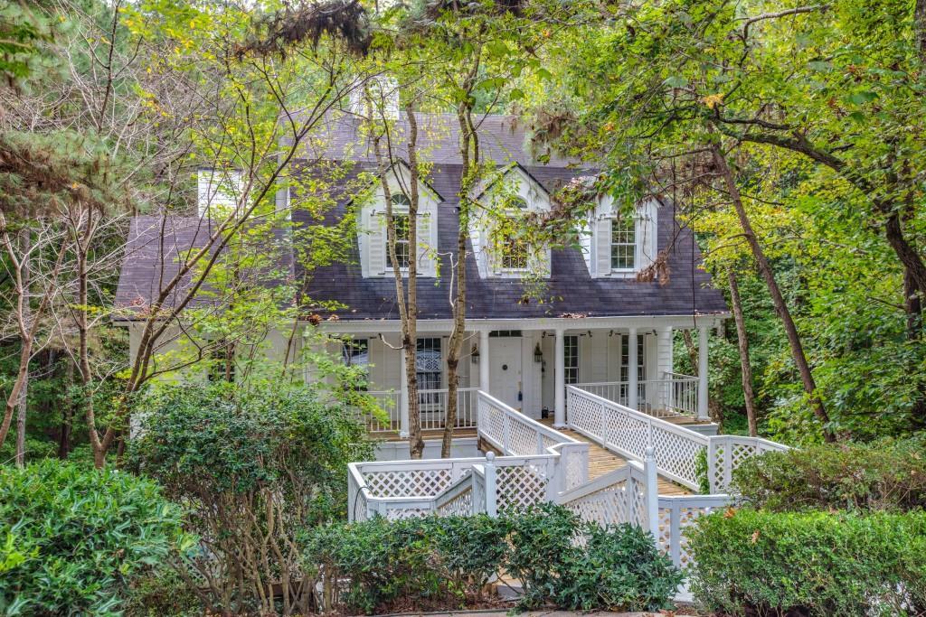 8105 River Circle - Photo 1