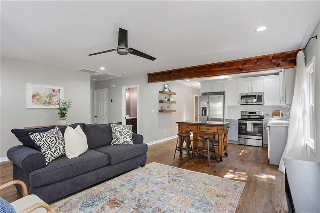 1662 Derry Avenue - Photo 1