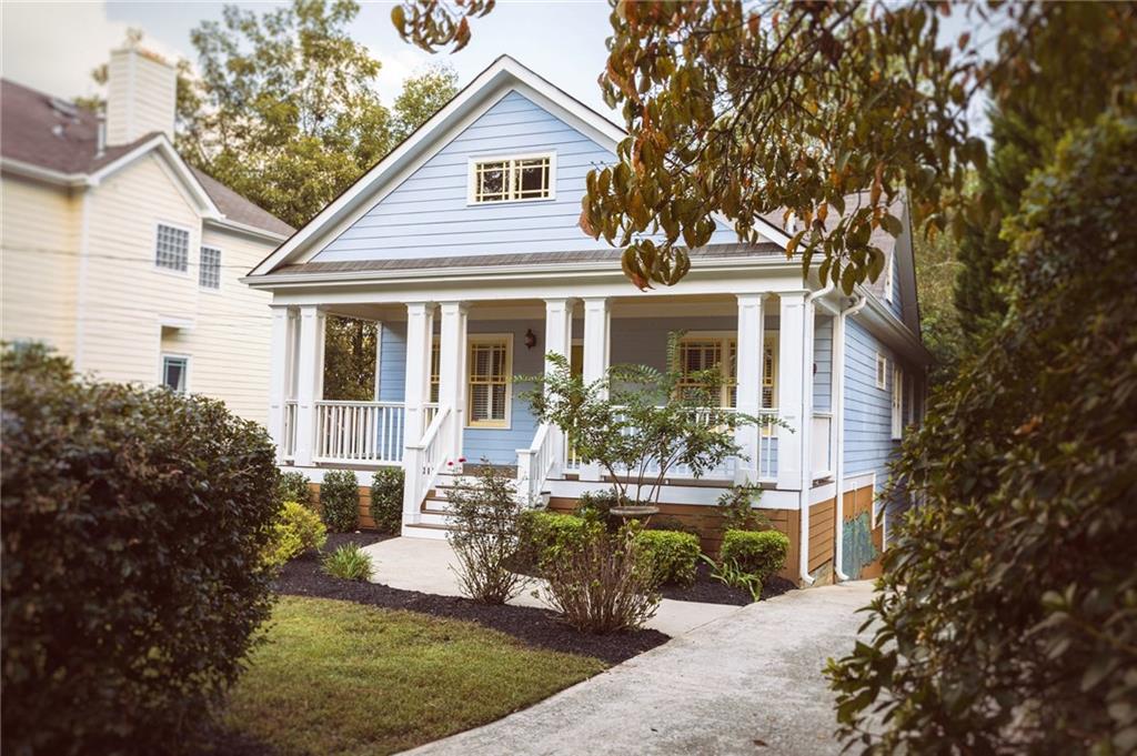 87 Bates Avenue - Photo 1