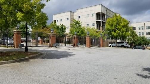 898 Oak Street - Photo 1