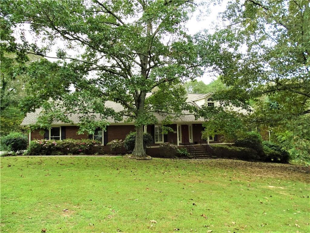 127 Thornwood Drive - Photo 1