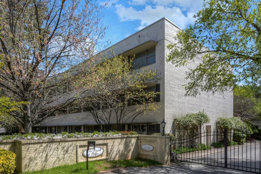 3645 Peachtree Road - Photo 1