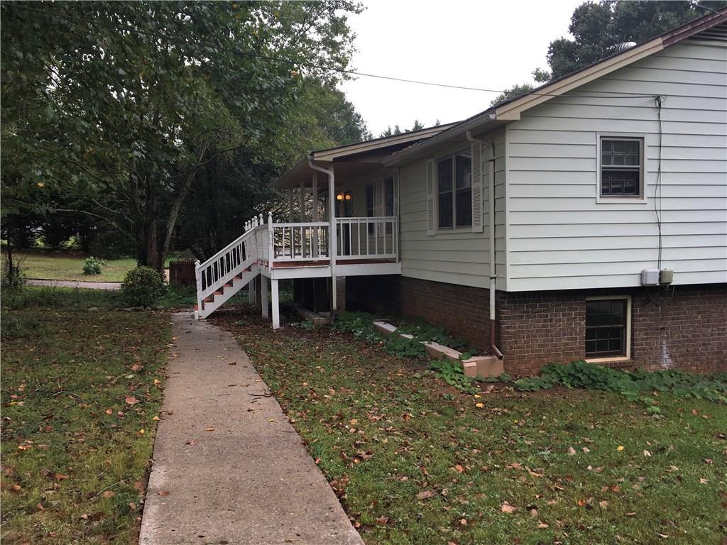 4880 Alcan Road - Photo 1