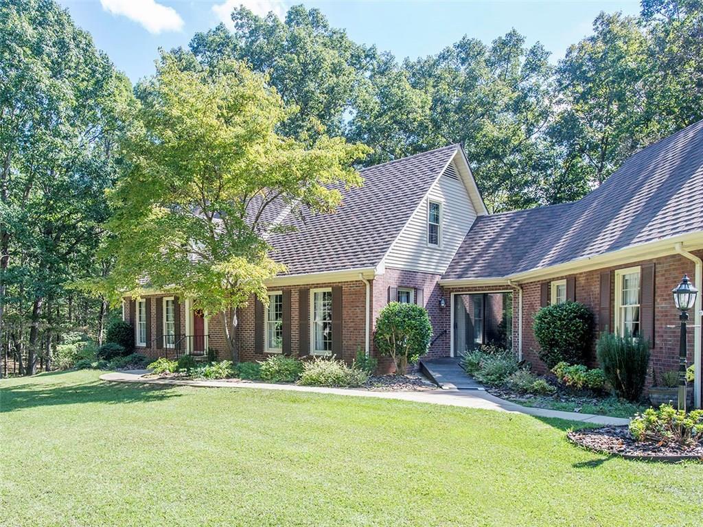 322 Sewell Road - Photo 1