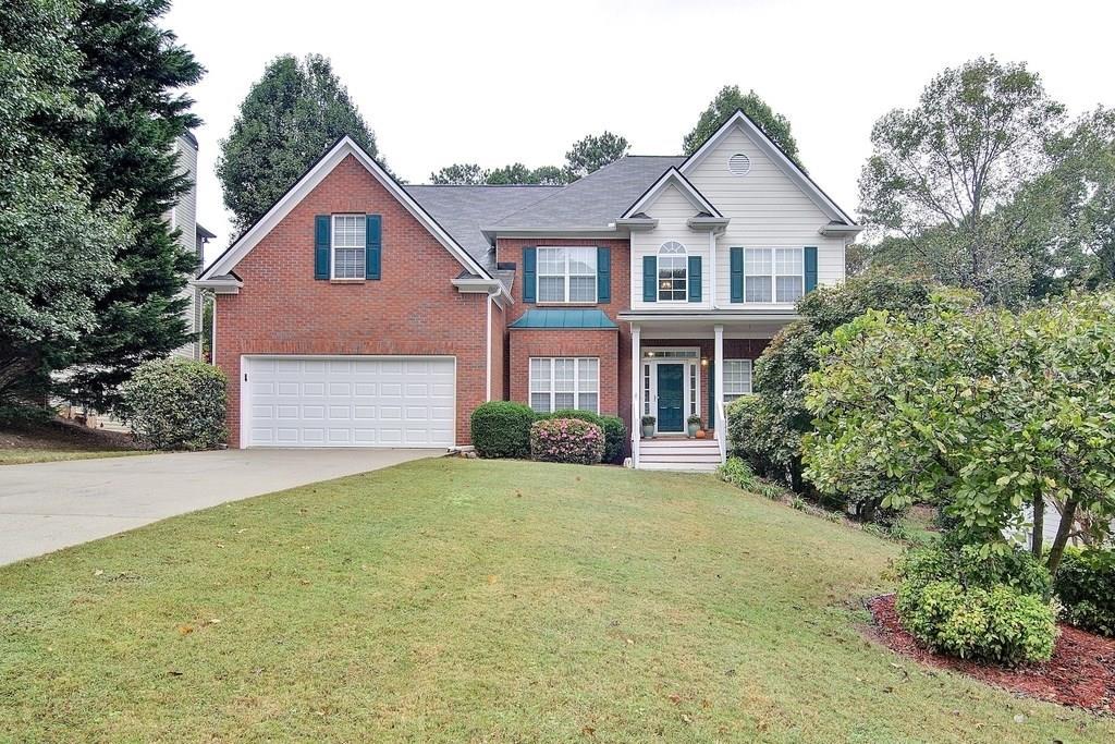 3335 Hackmatack Drive - Photo 1