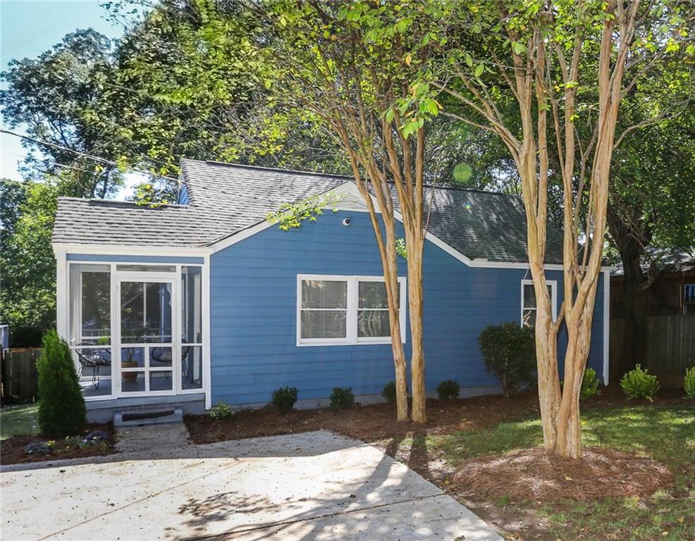 886 Stallings Avenue - Photo 1