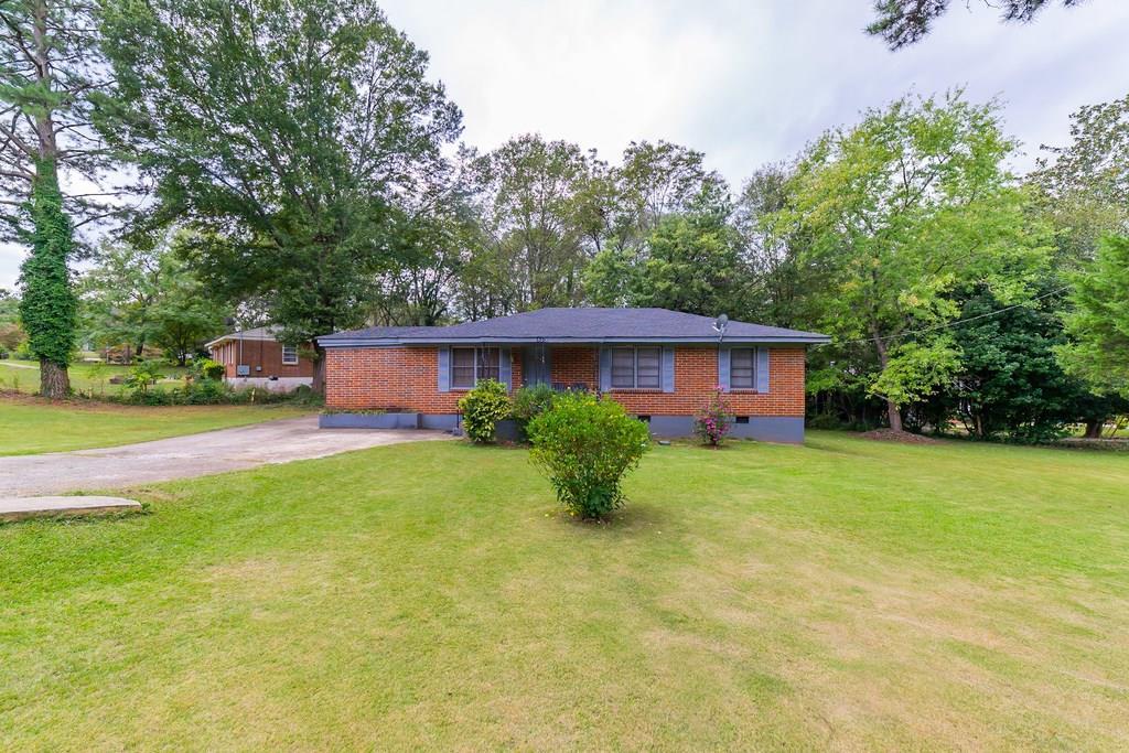 135 Knottingham Drive - Photo 1