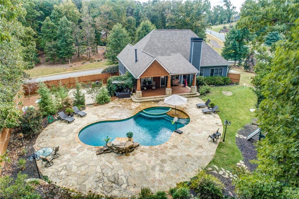 143 Amberleigh Drive - Photo 1
