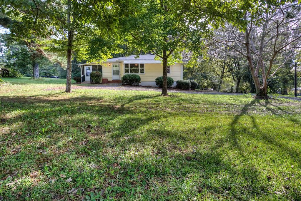 1620 Cassville Road - Photo 1