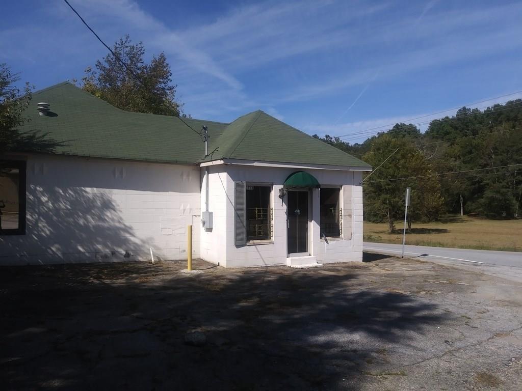 3383 Bouldercrest Road - Photo 1