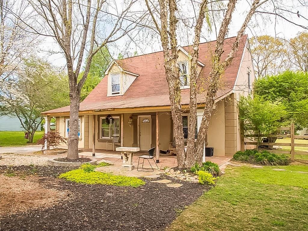 362 Meadow Trace Drive - Photo 1