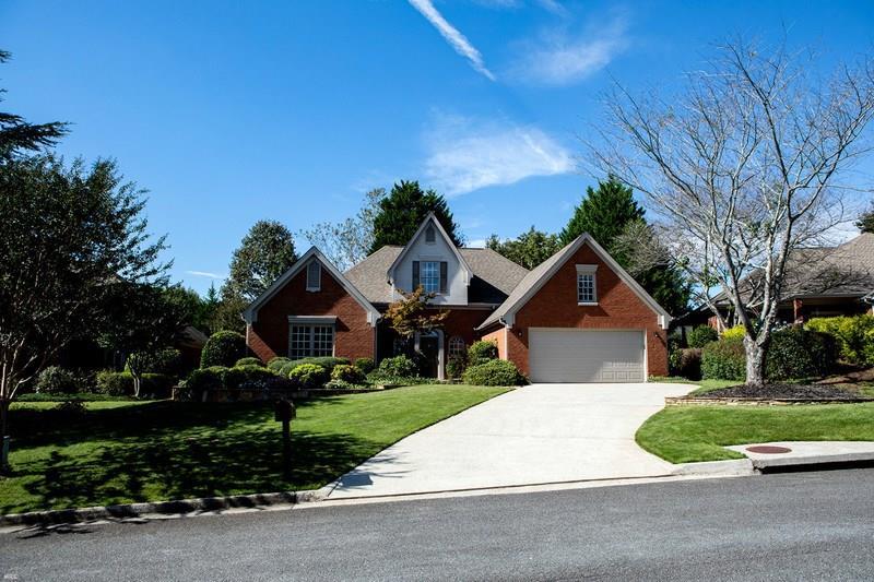 5470 Vicarage Walk - Photo 1