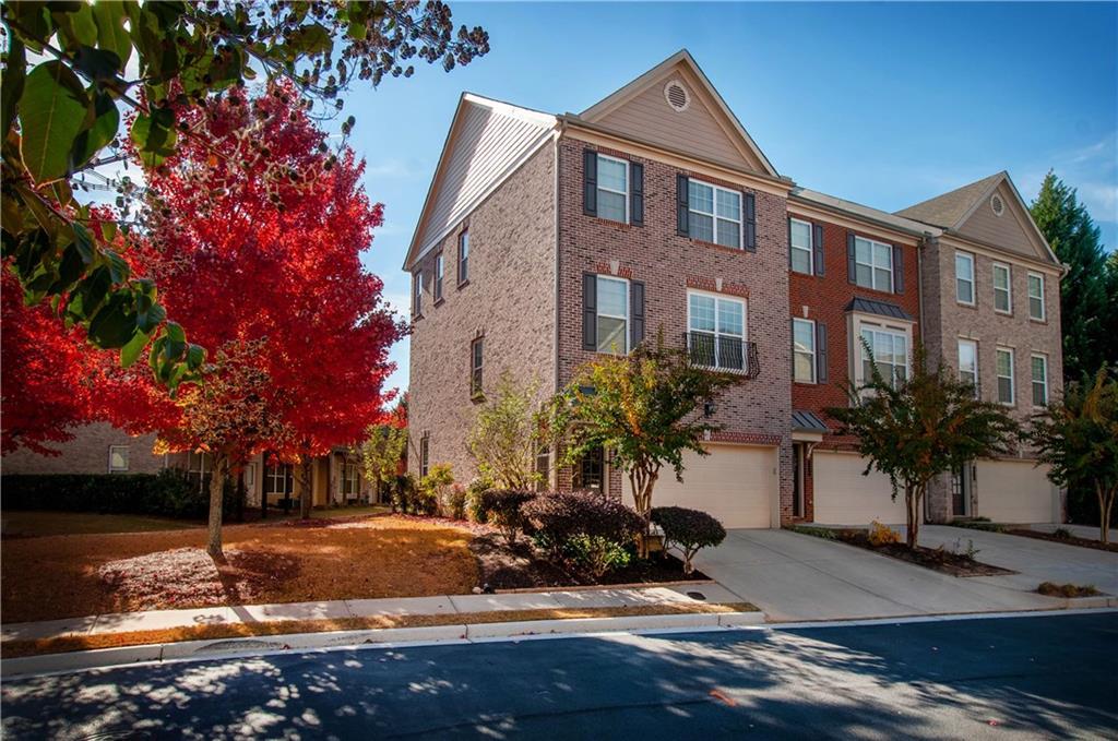 3270 Greenwood Oak Drive - Photo 1