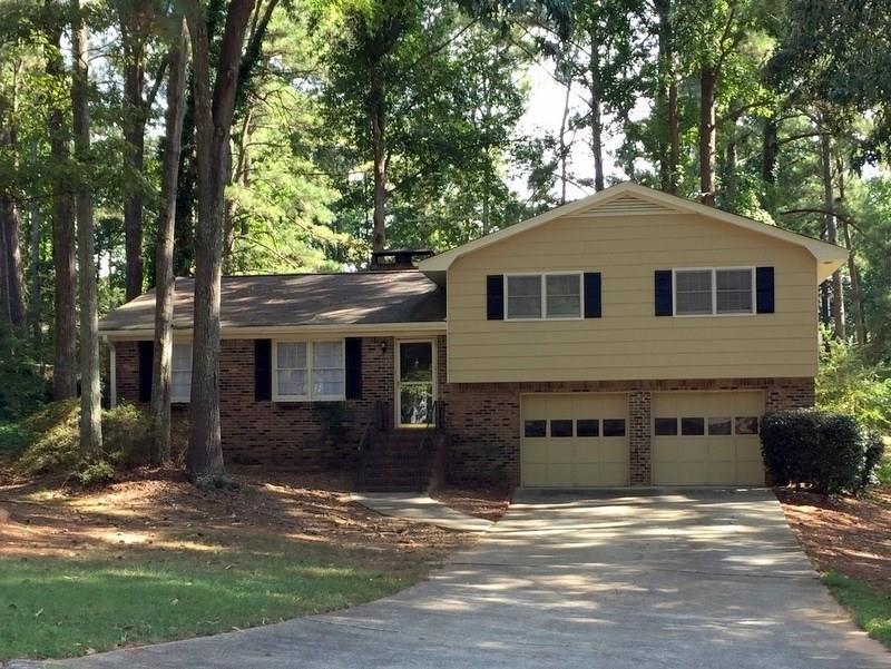 671 Shannon Green Circle - Photo 1
