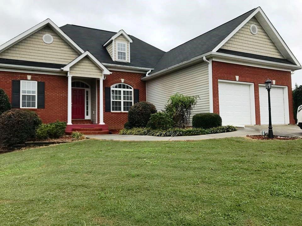 319 Rosewood Drive - Photo 1