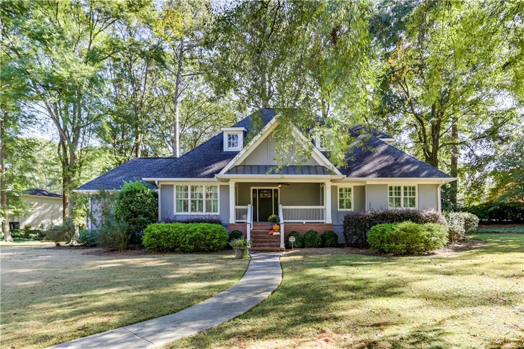 915 Dean Drive - Photo 1