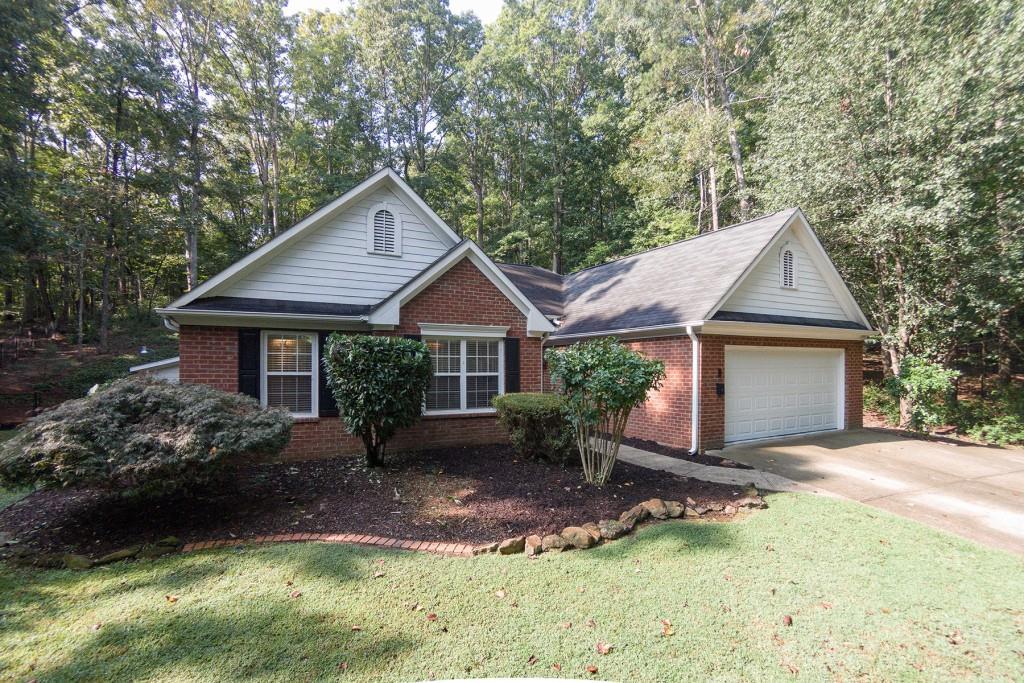 185 Sable Pointe Drive - Photo 1