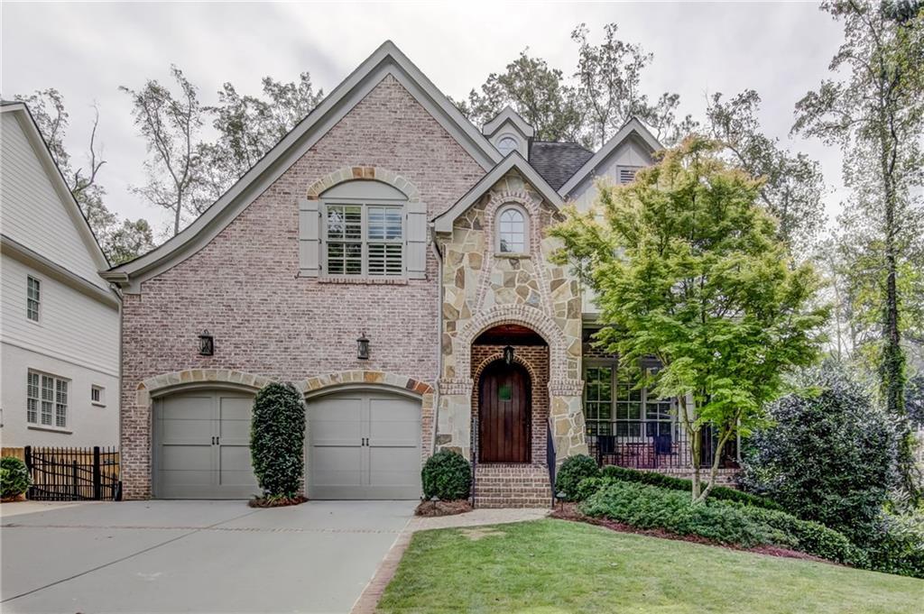 2678 Valvedere Drive - Photo 1